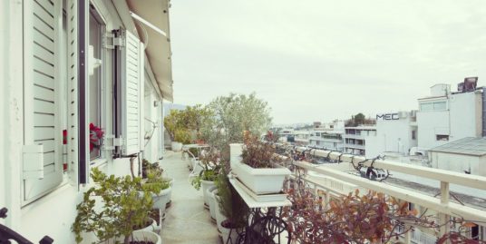 KOLONAKI – CĂN HỘ PENTHOUSE 2 PHÒNG NGỦ